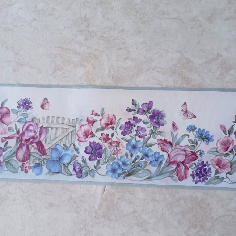 Wallpaper Border Garden & Butterfly